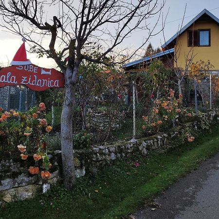 Smjestaj Mala Zidanica Hotel Tomasevci Екстериор снимка